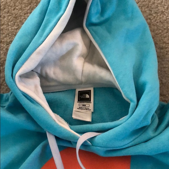 North Face Hoodie. - Picture 3 of 6